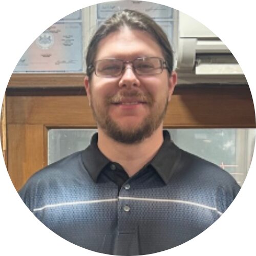 Kristopher Stone<br />
Technician & Salesman - R Jay's Auto Sales & Repair
